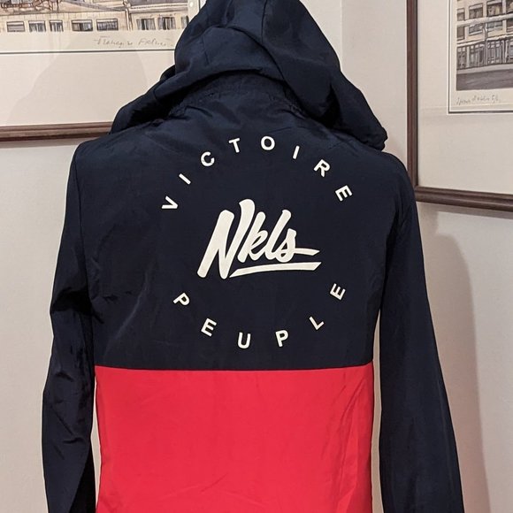 NKLS Quebec City Urban Streetwear Windbreaker with hood - Picture 2 of 9